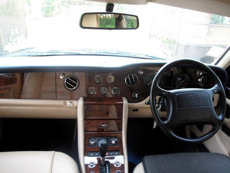 Illustration for article titled 1996 Bentley Brooklands: The Not So Really Jalopnik Review.